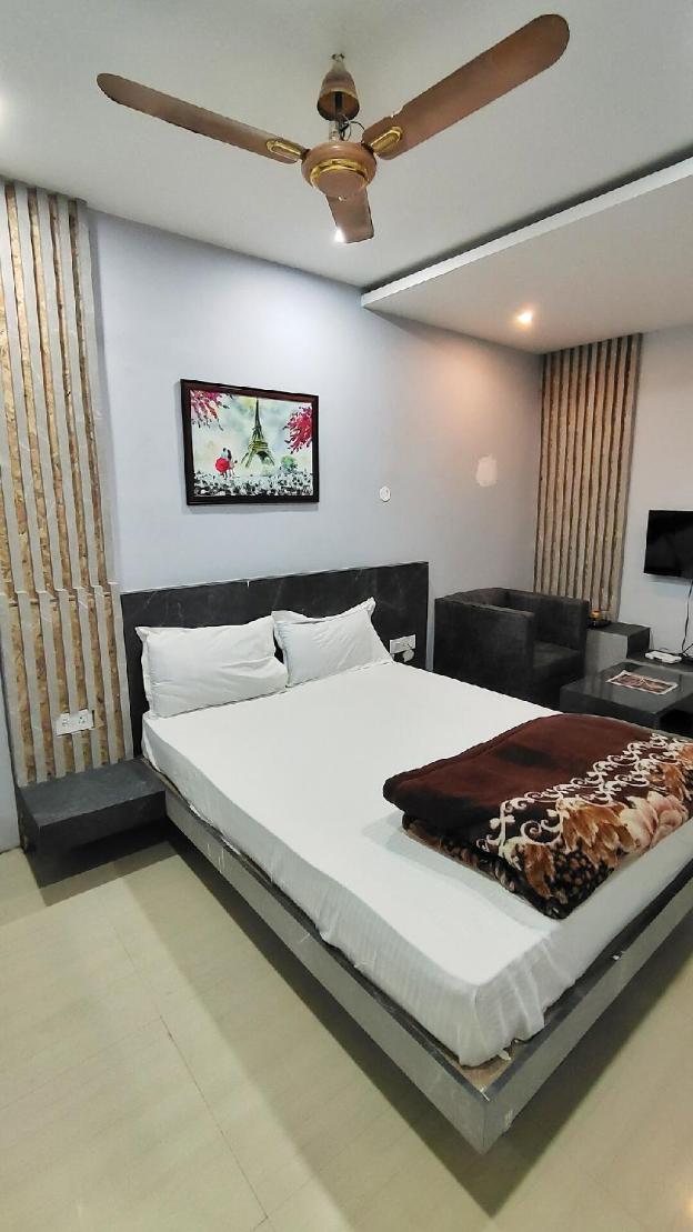 hotel jay deluxe