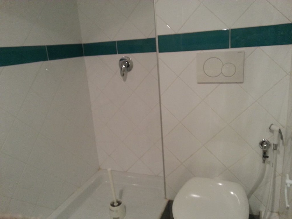 ostellin genova hostel