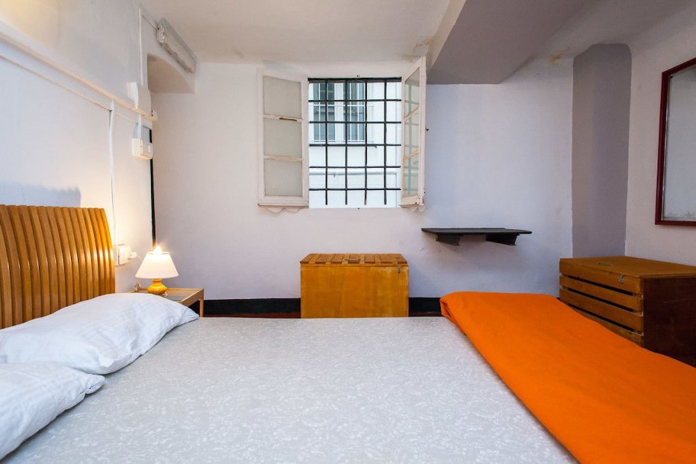 ostellin genova hostel