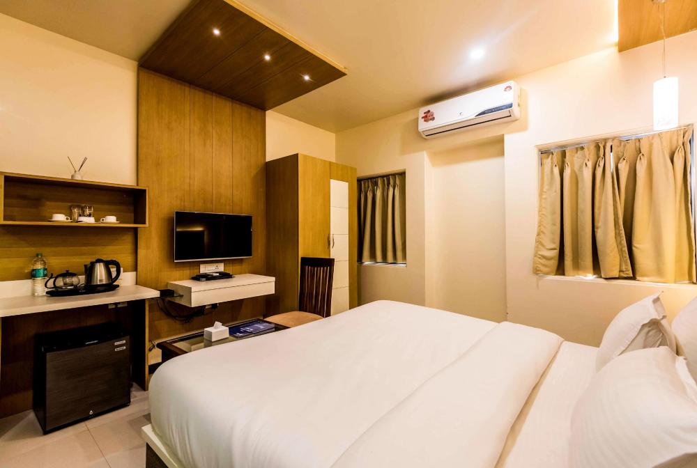 hotel elite continental airport road andheri