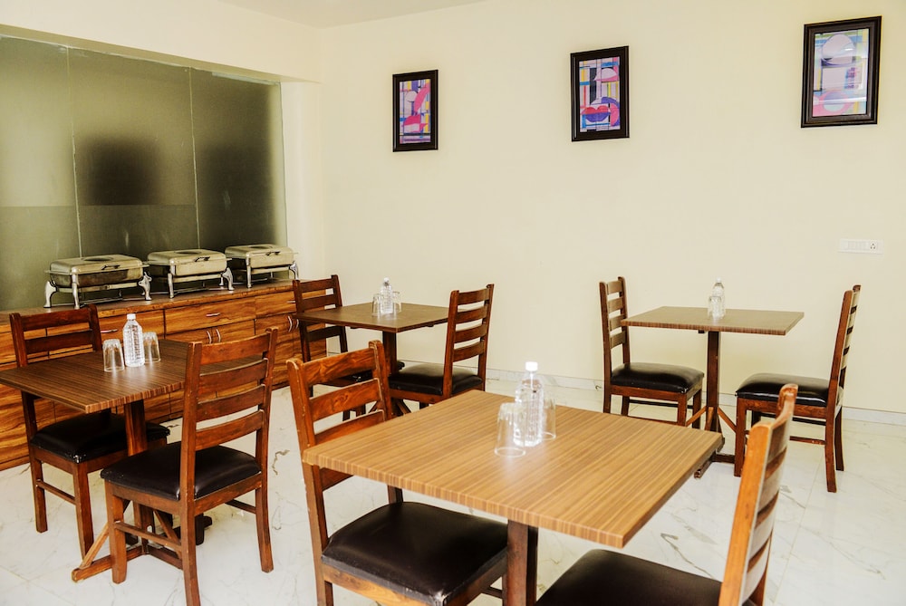 hotel elite continental airport road andheri