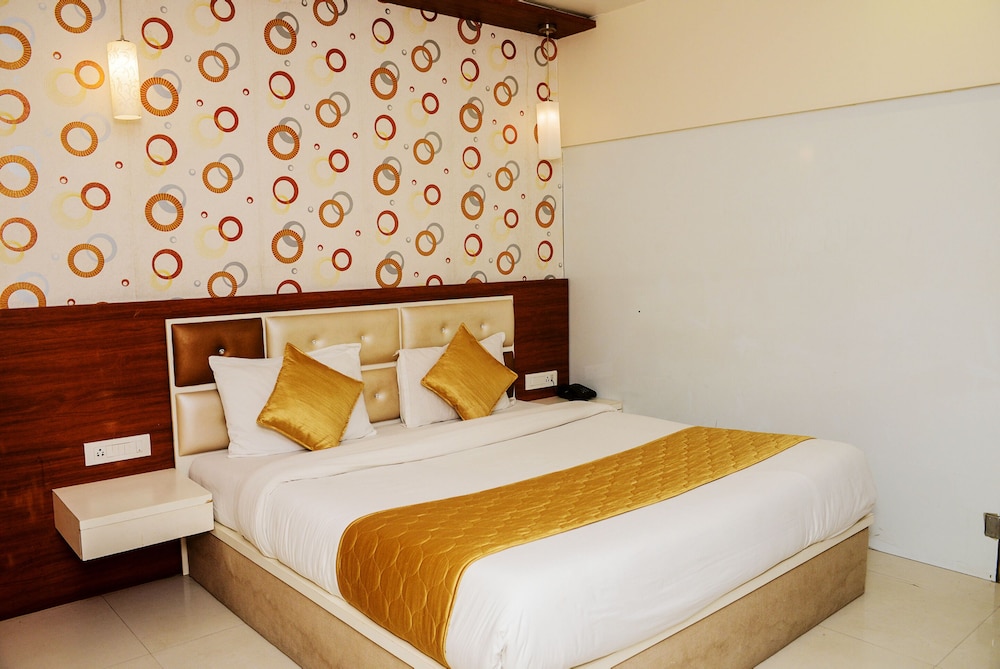 hotel elite continental airport road andheri