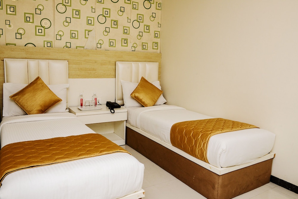 hotel elite continental airport road andheri