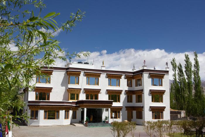 ratna hotel ladakh