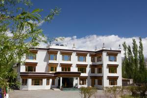 ratna hotel ladakh