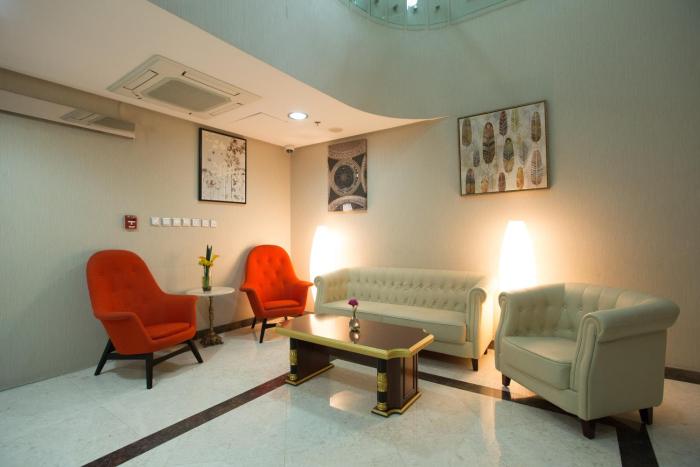 green garden hotel
