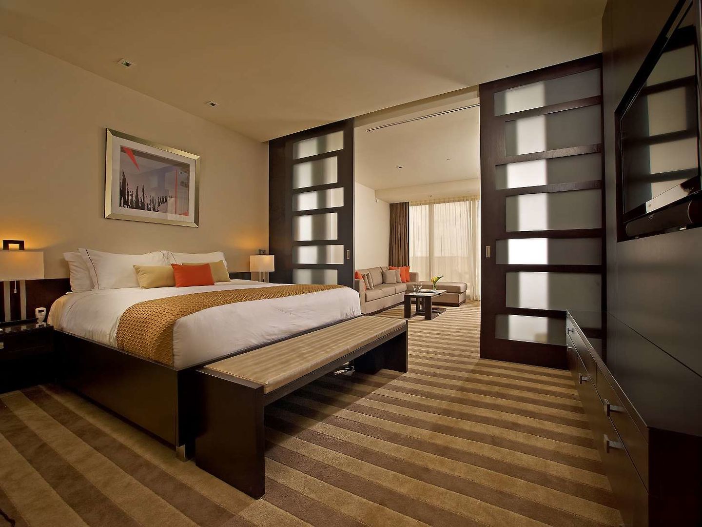 eb hotel miami