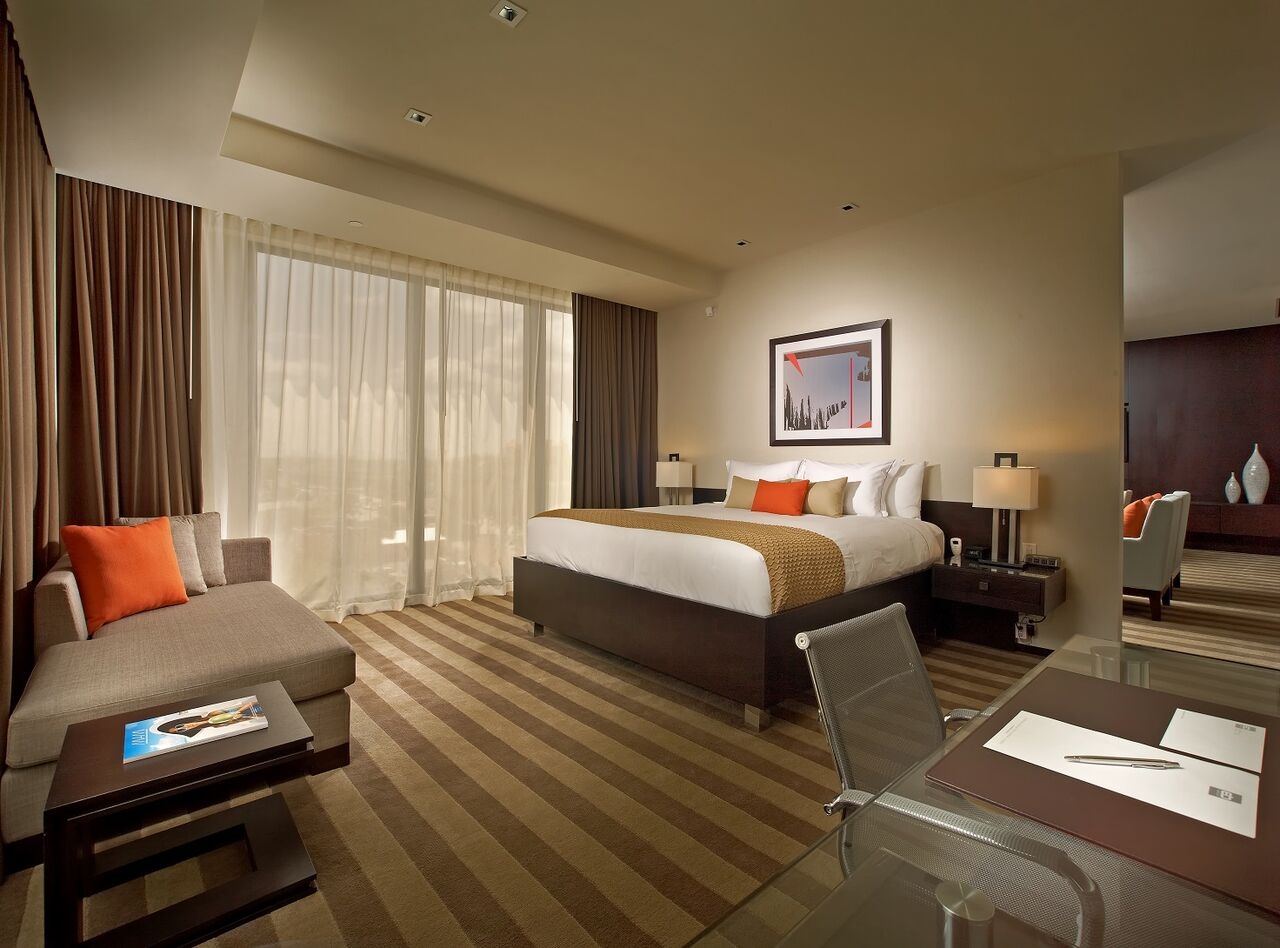 eb hotel miami