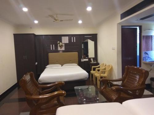 hotel aakash residency