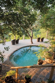 leopard hills