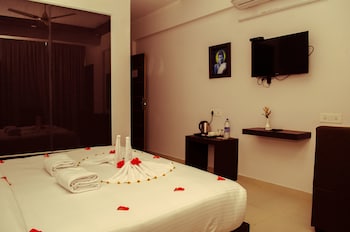 leela backwaters inn