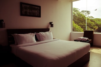 leela backwaters inn