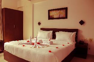 leela backwaters inn