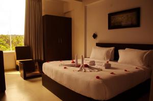 leela backwaters inn