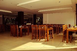 leela backwaters inn