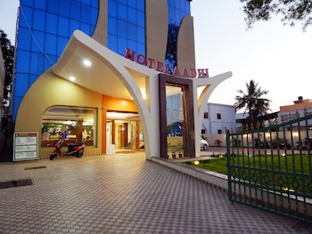 hotel aadhi