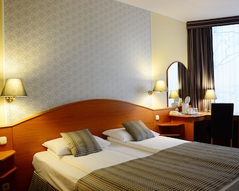 hotel orion varkert