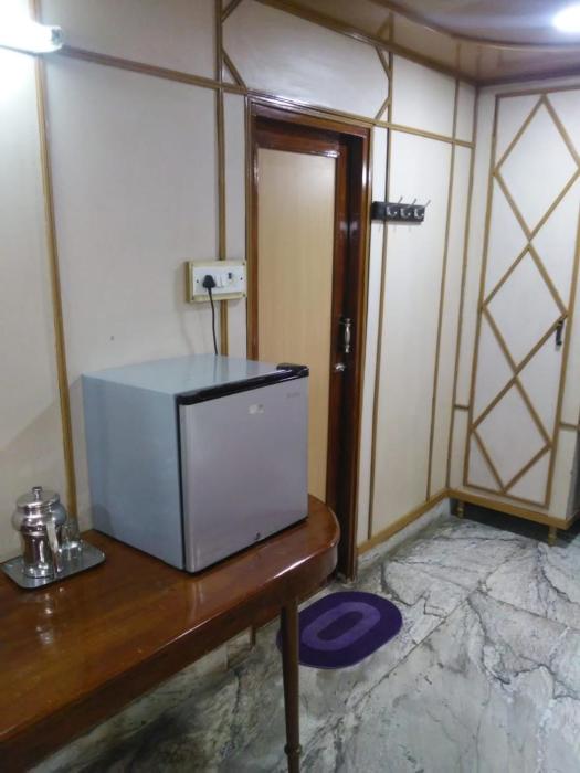 sarmani hotel