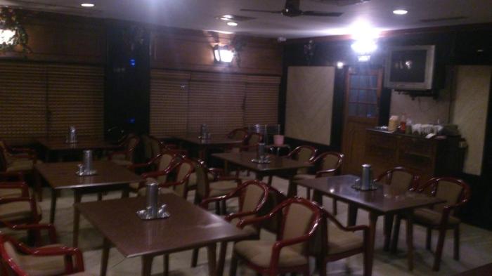 sarmani hotel
