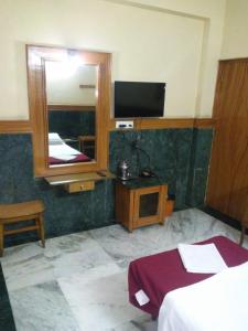sarmani hotel