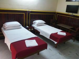 Sarmani Hotel,Mount Road,3 star