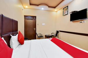 Hotel Deepak Residency,,3 star