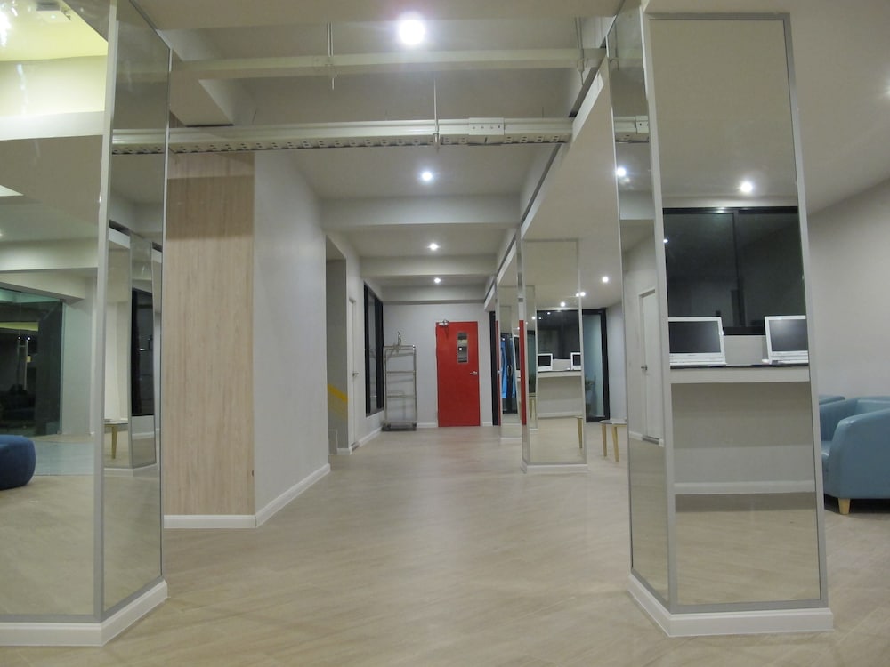 suvarnabhumi oriental resort