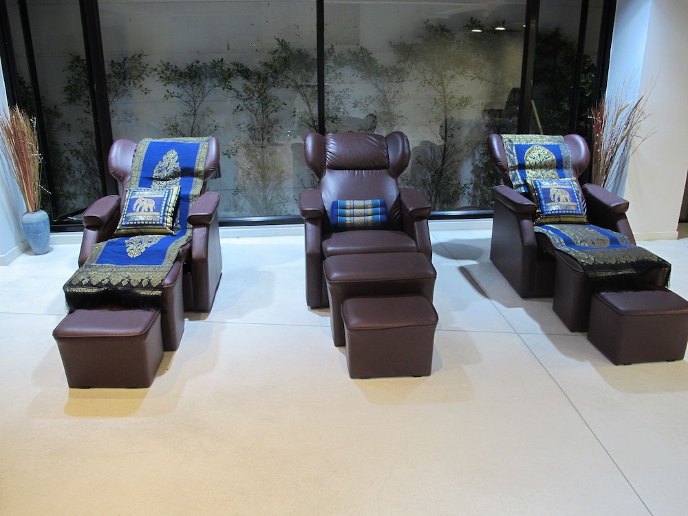 suvarnabhumi oriental resort