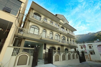 hotel vedas tapovan