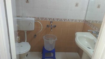 The Blue Lagoon Resort,In Lonavala (St.Stanislaus Villa),2.5 star
