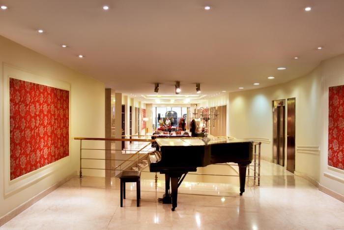 argenta tower hotel and suites