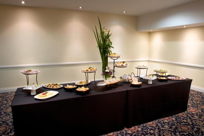 argenta tower hotel and suites