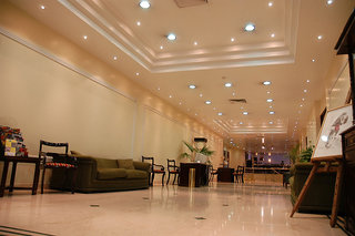 argenta tower hotel and suites