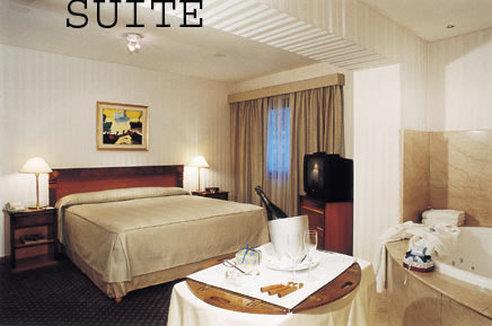 argenta tower hotel and suites