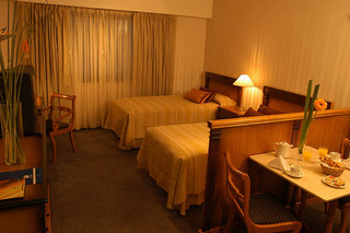 argenta tower hotel and suites