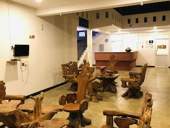 green hut hotel and restaurant