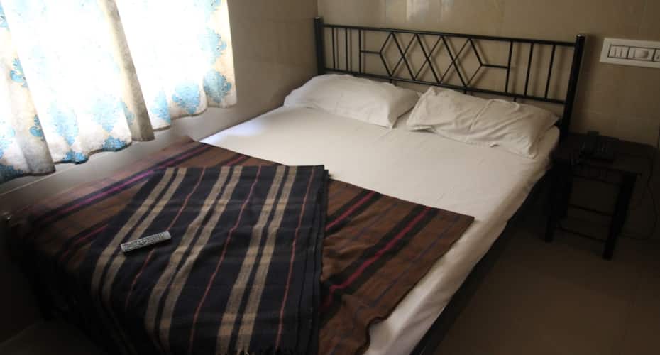 Manjusri Paradise,Diary Circle>>Bengaluru,3 star