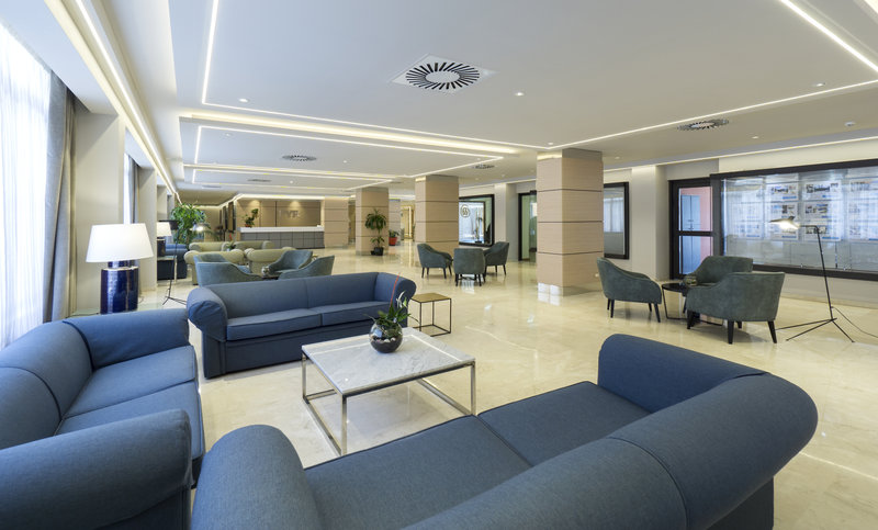 aparthotel pyr fuengirola