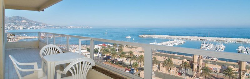 aparthotel pyr fuengirola