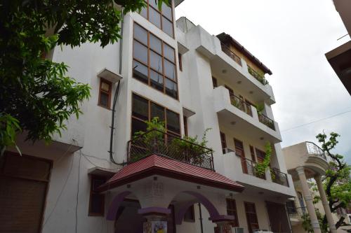 hotel raj palace