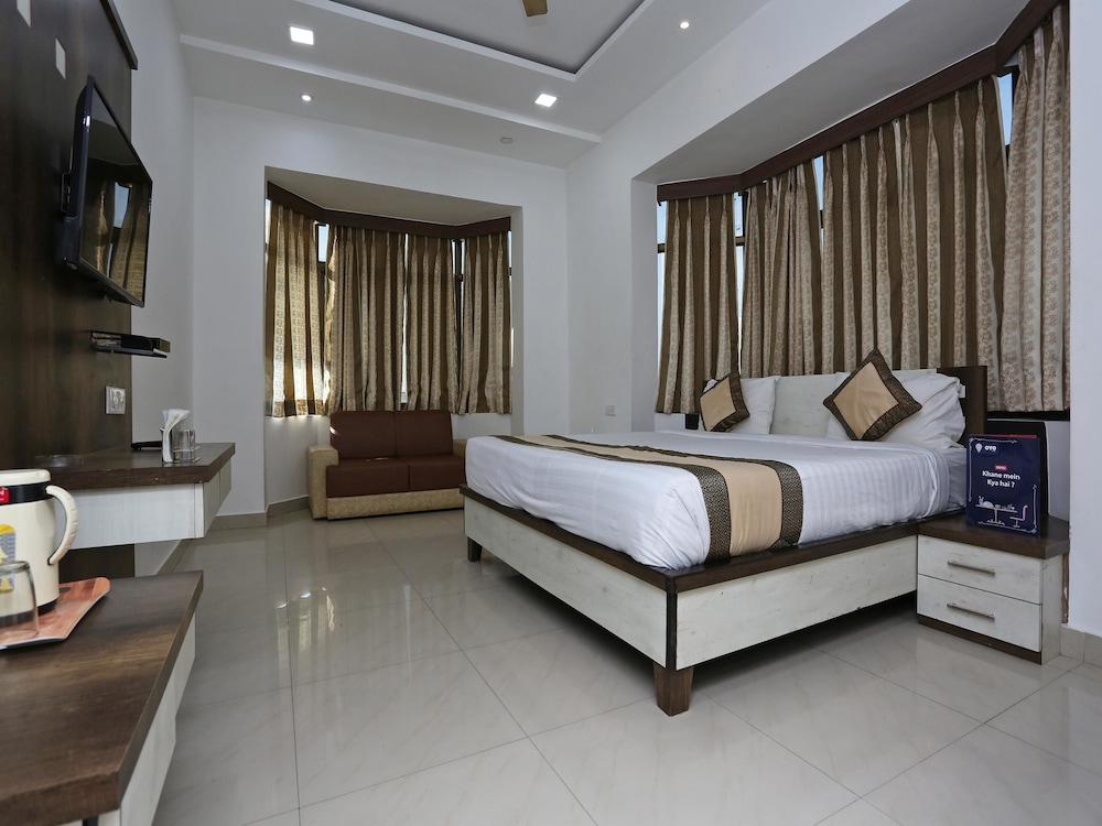 hotel krishna palace