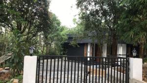 Sattva-The Awakening Garden,Kondotti>>Kakkadampoyil,4 star