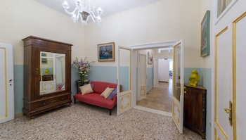 friendly venice suites