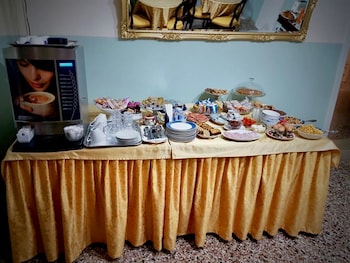 friendly venice suites