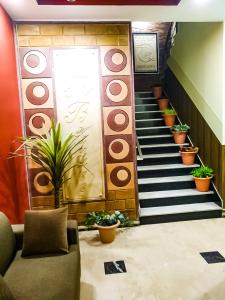 Hotel Rb Palace,Dhaulpur>>Agra,3 star