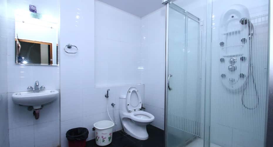 The Regency Hotel,Munnar Colony,3 star