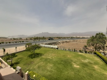 amar palace a heritage hotel