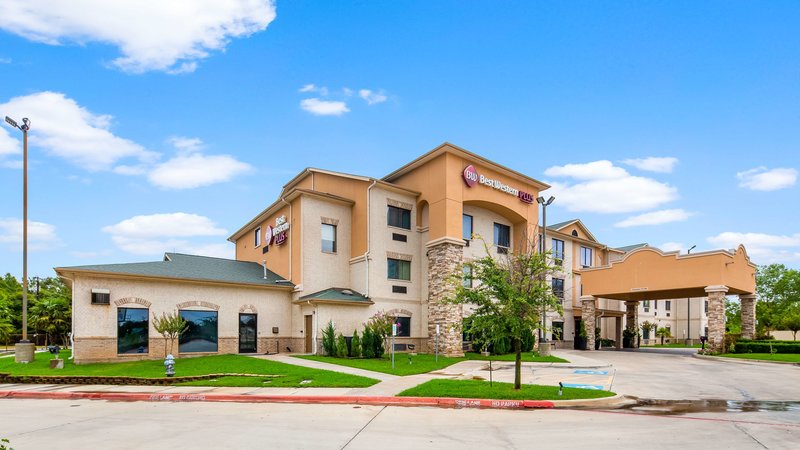 Best Western Plus Burleson Inn & Suites