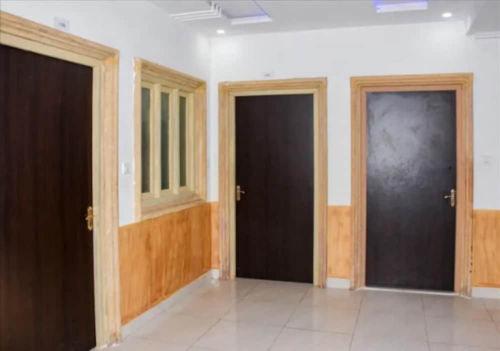 hotel thakur ji palace