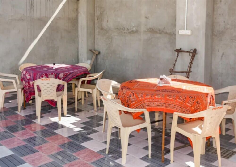 hotel thakur ji palace